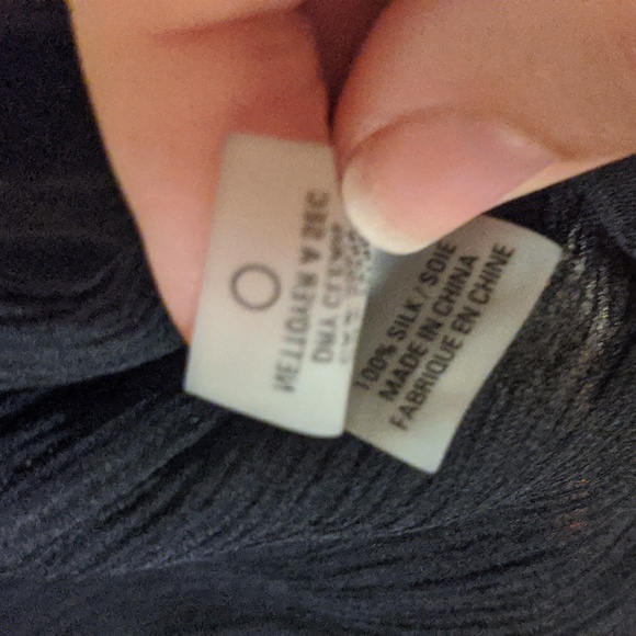 Elie Tahari Silk Tuxedo Fitted Black Shirt w Cream Lace details btwn Silk - Picture 7 of 8